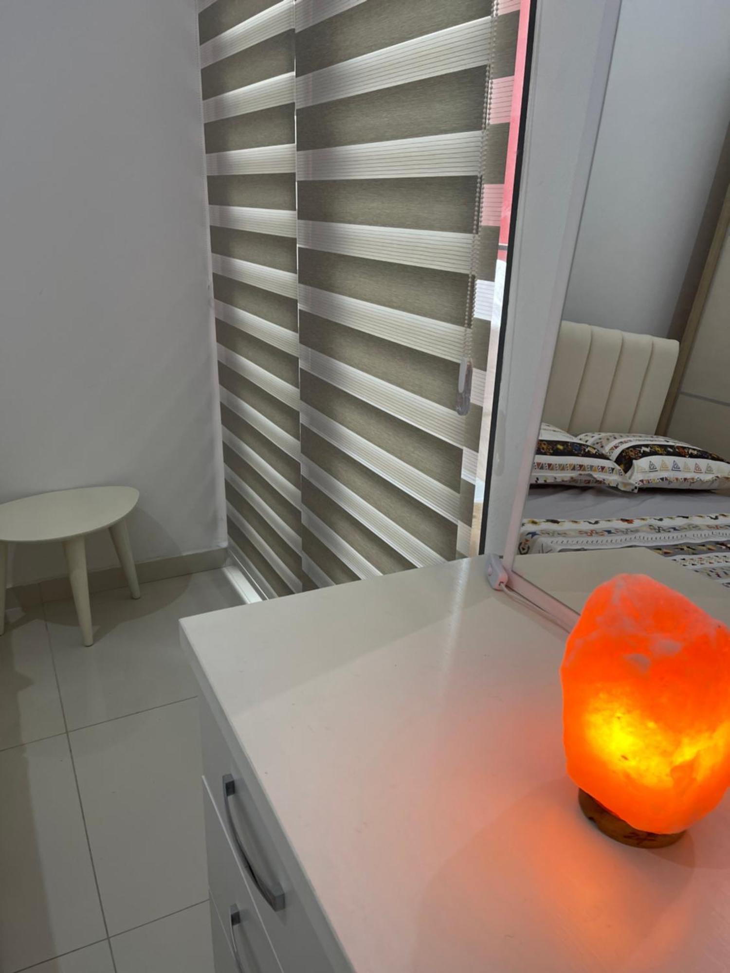 Monmon Apartment *